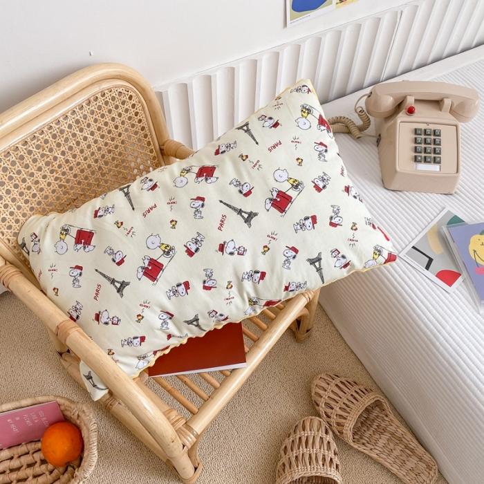 91家纺网 家纺一手货源 找家纺 星期八 2020新款春夏超ins豆豆枕枕芯 史努比米