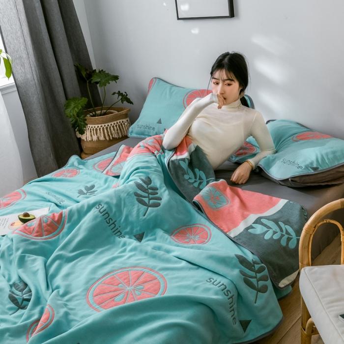 91家纺网 家纺一手货源 找家纺 朴尔2020新款时尚六层全棉纱布盖毯夏季毛巾被 阳光甜橙-绿