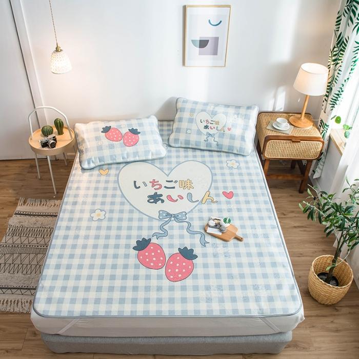 91家纺网 家纺一手货源 找家纺 懒猫 2020新款大版冰丝凉席 草莓物语