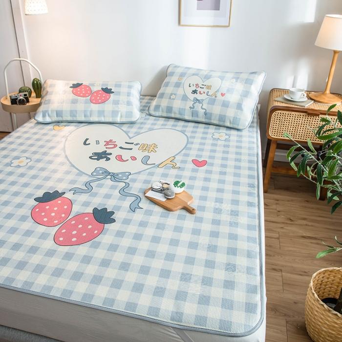 91家纺网 家纺一手货源 找家纺 懒猫 2020新款大版冰丝凉席 草莓物语