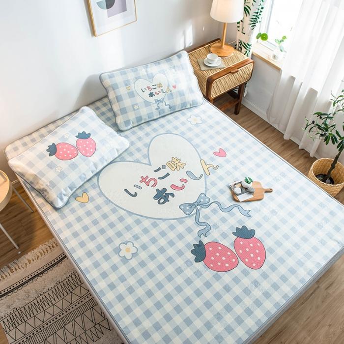 91家纺网 家纺一手货源 找家纺 懒猫 2020新款大版冰丝凉席 草莓物语