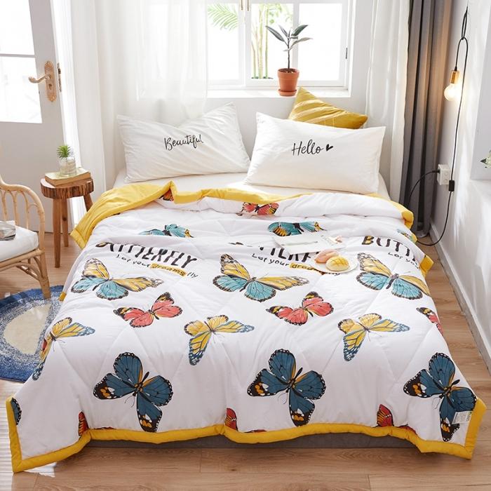 91家纺网 家纺一手货源 找家纺 小燕燕家纺 2021新款羽丝棉夏被 戏蝶