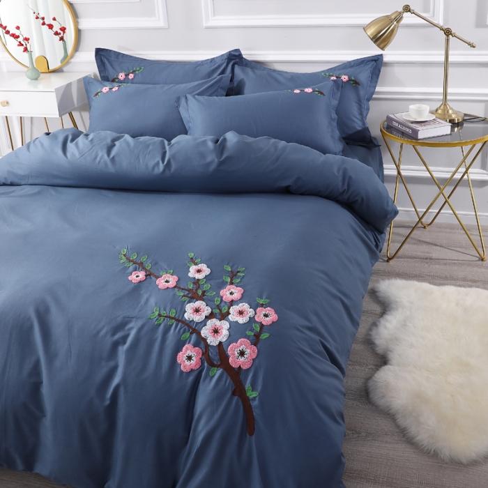 91家纺网 家纺一手货源 找家纺 13372田园风全棉毛巾绣四件套纯棉绣花全棉刺绣桃花朵朵藏青