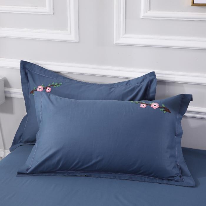 91家纺网 家纺一手货源 找家纺 13372田园风全棉毛巾绣四件套纯棉绣花全棉刺绣桃花朵朵藏青