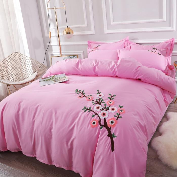 91家纺网 家纺一手货源 找家纺 13372田园风全棉毛巾绣四件套纯棉绣花全棉刺绣桃花朵朵粉色