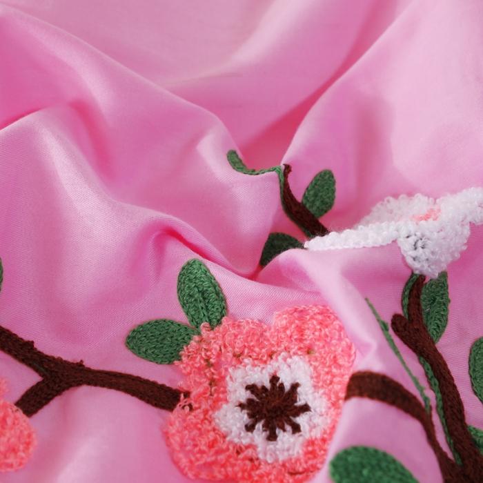 91家纺网 家纺一手货源 找家纺 13372田园风全棉毛巾绣四件套纯棉绣花全棉刺绣桃花朵朵粉色