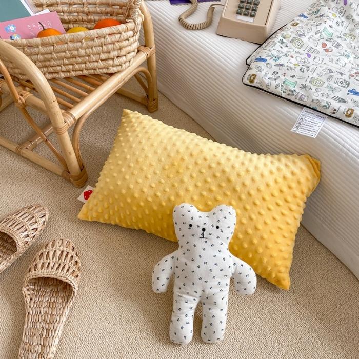 91家纺网 家纺一手货源 找家纺 星期八 2020新款春夏超ins豆豆枕枕芯 涂鸦