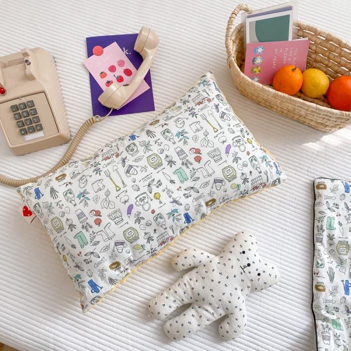 91家纺网 家纺一手货源 找家纺 星期八 2020新款春夏超ins豆豆枕枕芯 涂鸦