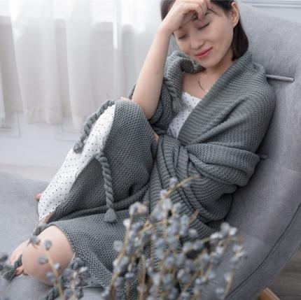 91家纺网 家纺一手货源 找家纺 暖绵绵 新品映曼毯子针织毯子线毯 灰色