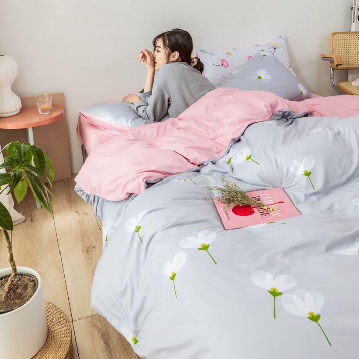 91家纺网 家纺一手货源 找家纺 爱缦 2020日系针织棉数码小版印花四件套 四叶草