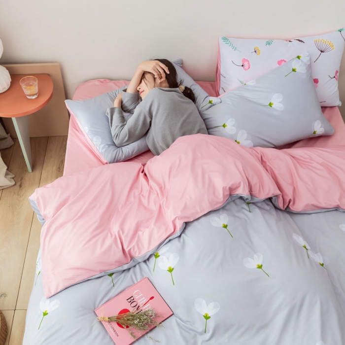 91家纺网 家纺一手货源 找家纺 爱缦 2020日系针织棉数码小版印花四件套 四叶草