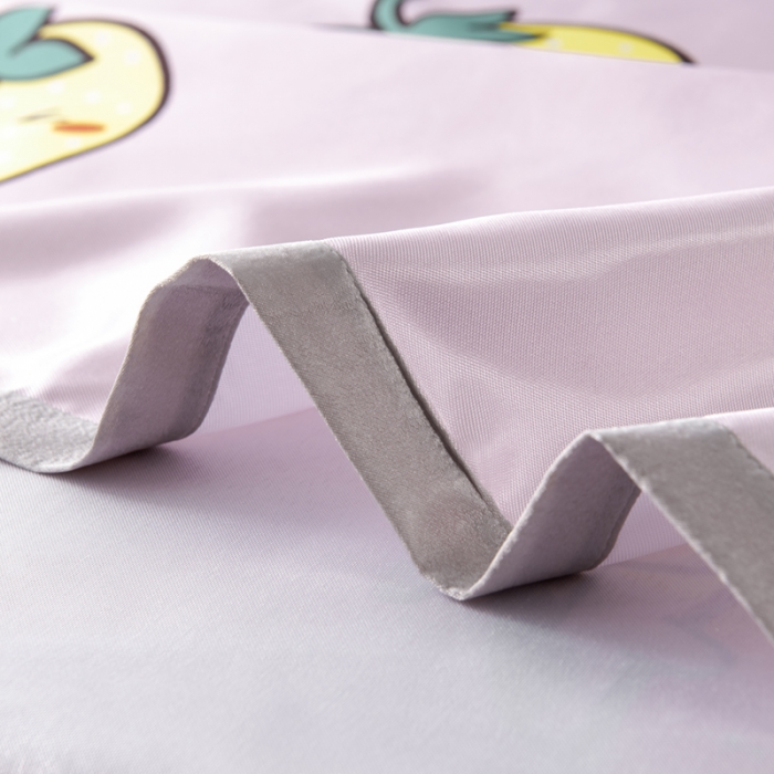 91家纺网 家纺一手货源 找家纺 小芽 2024新款冰凉丝印花凉席小清新系列 趣味草莓