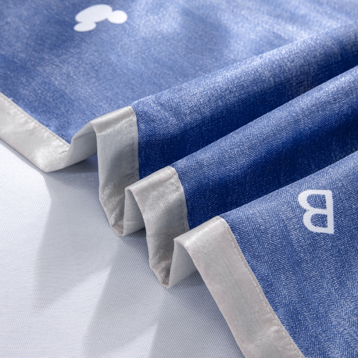 91家纺网 家纺一手货源 找家纺 小芽 迪士尼床单款冰丝凉席 字母米奇