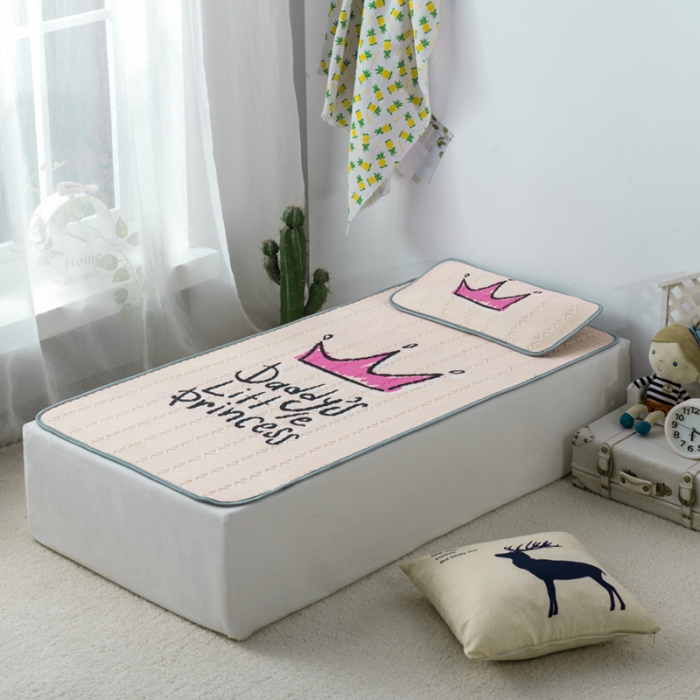 91家纺网 家纺一手货源 找家纺 小芽 2024新款儿童冰感丝乳胶凉席床款 粉红小皇冠