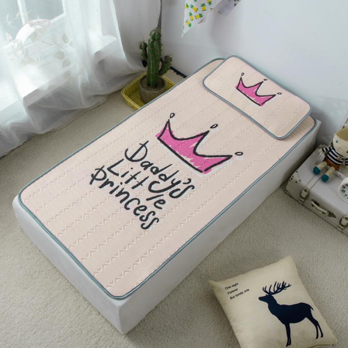 91家纺网 家纺一手货源 找家纺 小芽 2024新款儿童冰感丝乳胶凉席床款 粉红小皇冠