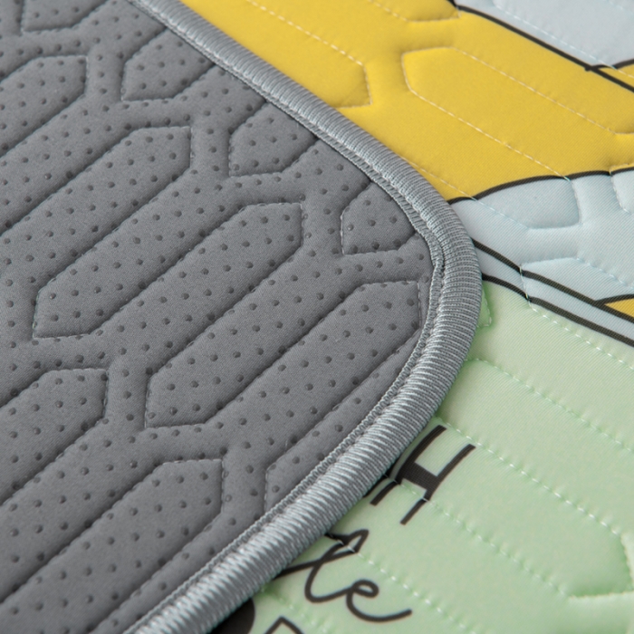 91家纺网 家纺一手货源 找家纺 小芽 2024新款儿童冰感丝乳胶凉席床款 疯狂的飞行员