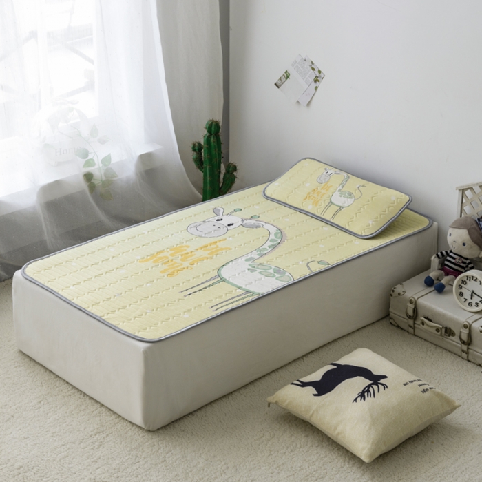 91家纺网 家纺一手货源 找家纺 小芽 2024新款儿童冰感丝乳胶凉席床款 奇优宝贝