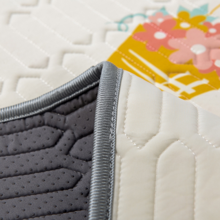 91家纺网 家纺一手货源 找家纺 小芽 2024新款儿童冰感丝乳胶凉席床款 童话里的礼物