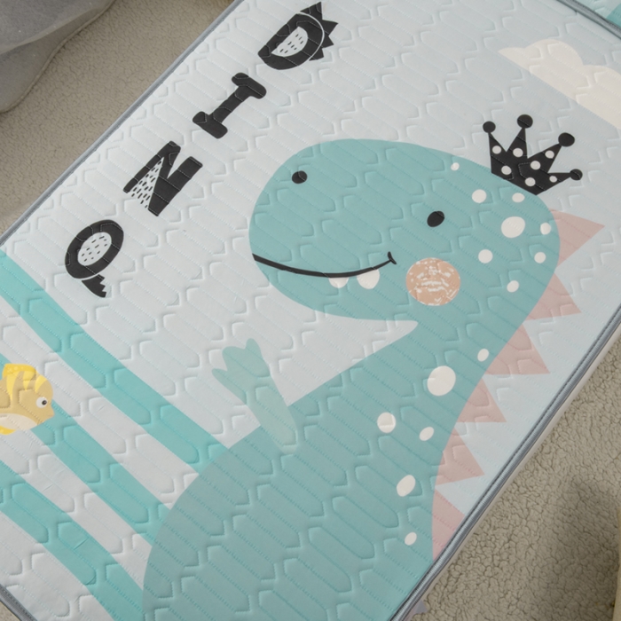 91家纺网 家纺一手货源 找家纺 小芽 2024新款儿童冰感丝乳胶凉席床款 小恐龙