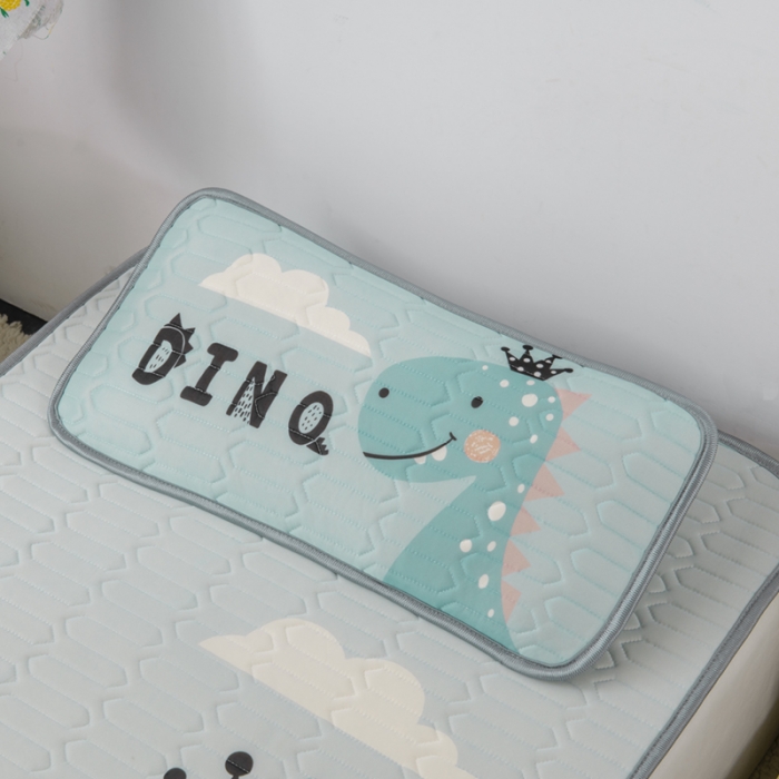 91家纺网 家纺一手货源 找家纺 小芽 2024新款儿童冰感丝乳胶凉席床款 小恐龙