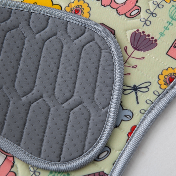 91家纺网 家纺一手货源 找家纺 小芽 2024新款儿童冰感丝乳胶凉席推车款 泰迪熊