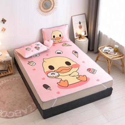 91家纺网 家纺一手货源 找家纺 佰亿莱2024新款数码印花卡通大版数码冰丝席凉席 小黄鸭