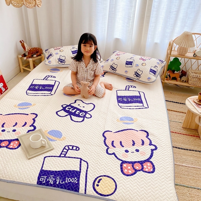 91家纺网 家纺一手货源 找家纺 萝莉家纺 数码印花水洗空调软席三件套（可爱乳）