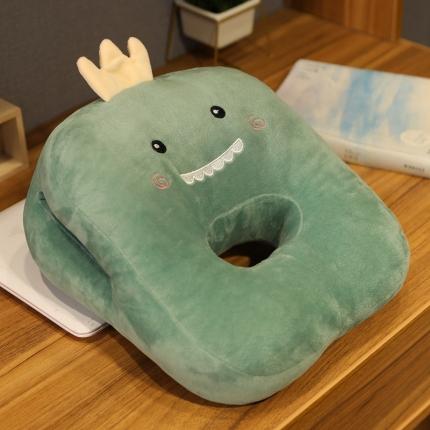 91家纺网 家纺一手货源 找家纺 仟亿莱家纺 2020新款插手款午睡枕 恐龙