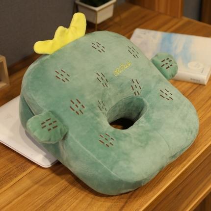 91家纺网 家纺一手货源 找家纺 仟亿莱家纺 2020新款插手款午睡枕 仙人掌