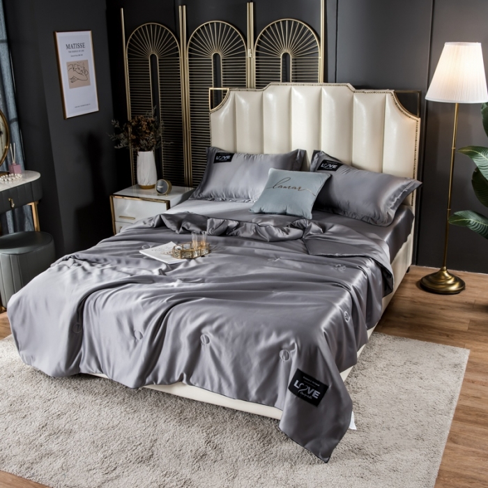 91家纺网 家纺一手货源 找家纺 丽莱美家纺2024爆款天丝夏被 灰色