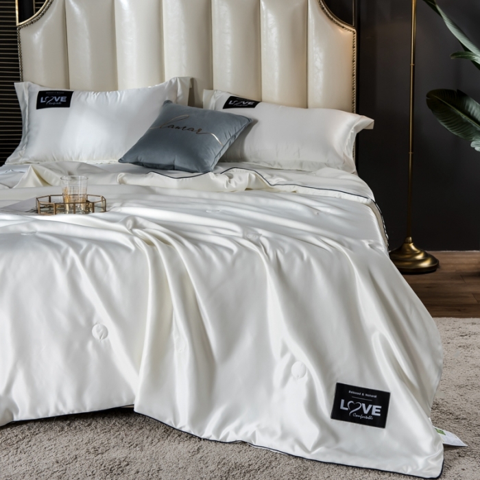 91家纺网 家纺一手货源 找家纺 丽莱美家纺2024爆款天丝夏被 奶白