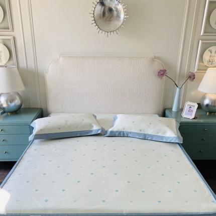 91家纺网 家纺一手货源 找家纺 本希可水洗冰丝凉席提花床笠系列实拍图小爱心床笠-蒂芙尼绿