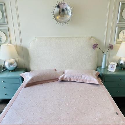 91家纺网 家纺一手货源 找家纺 本希 2020新款高端可水洗冰丝凉席提花系列实拍图太阳花-粉