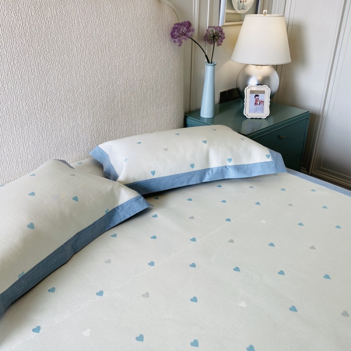 91家纺网 家纺一手货源 找家纺 本希2020高端可水洗冰丝凉席提花系列实拍图小爱心-蒂芙尼绿