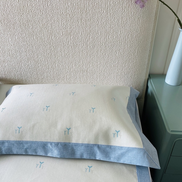 91家纺网 家纺一手货源 找家纺 本希 2020新款高端可水洗冰丝凉席提花系列实拍图 小绿芽