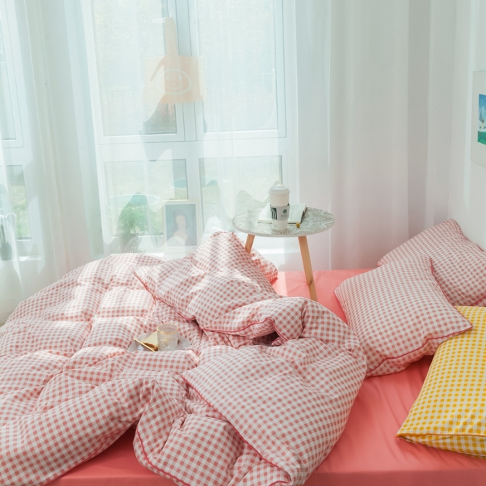 91家纺网 家纺一手货源 找家纺 星期八 2020新款全棉13372格子嵌条系列四件套 粉格