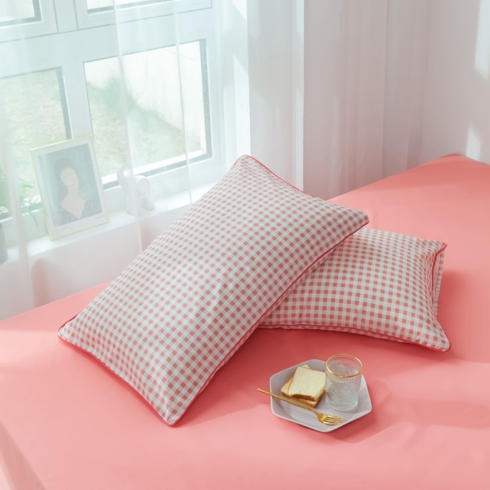 91家纺网 家纺一手货源 找家纺 星期八 2020新款全棉13372格子嵌条系列四件套 粉格