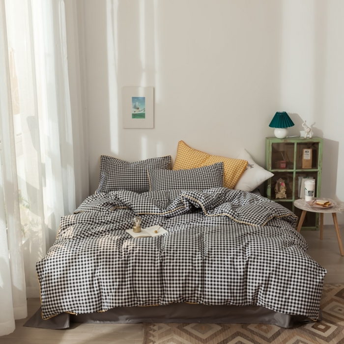 91家纺网 家纺一手货源 找家纺 星期八 2020新款全棉13372格子嵌条系列四件套 黑格
