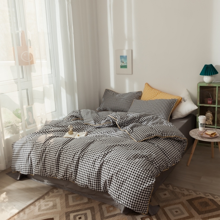 91家纺网 家纺一手货源 找家纺 星期八 2020新款全棉13372格子嵌条系列四件套 黑格
