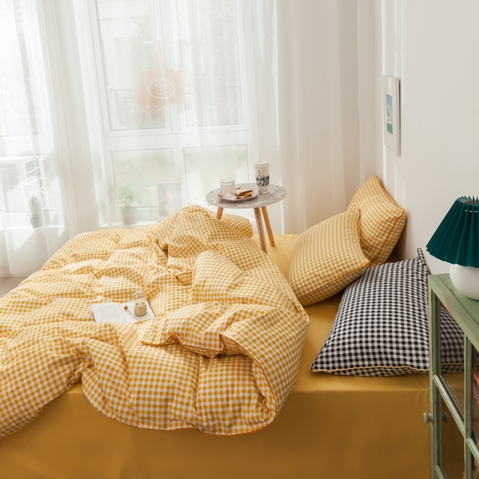 91家纺网 家纺一手货源 找家纺 星期八 2020新款全棉13372格子嵌条系列四件套 黄格