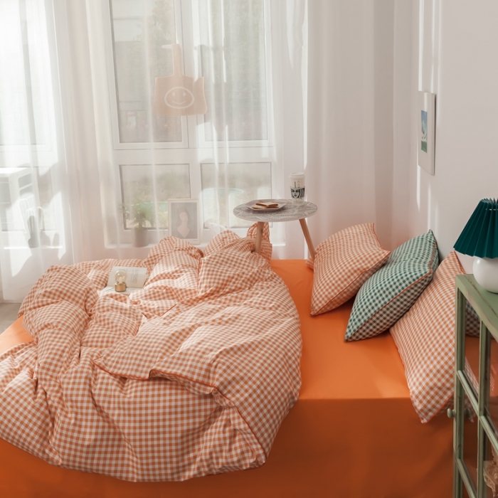 91家纺网 家纺一手货源 找家纺 星期八 2020新款全棉13372格子嵌条系列四件套 橘格
