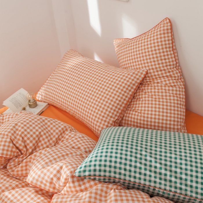 91家纺网 家纺一手货源 找家纺 星期八 2020新款全棉13372格子嵌条系列四件套 橘格