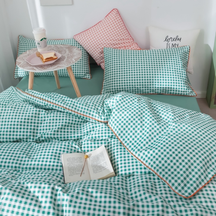 91家纺网 家纺一手货源 找家纺 星期八 2020新款全棉13372格子嵌条系列四件套 绿格