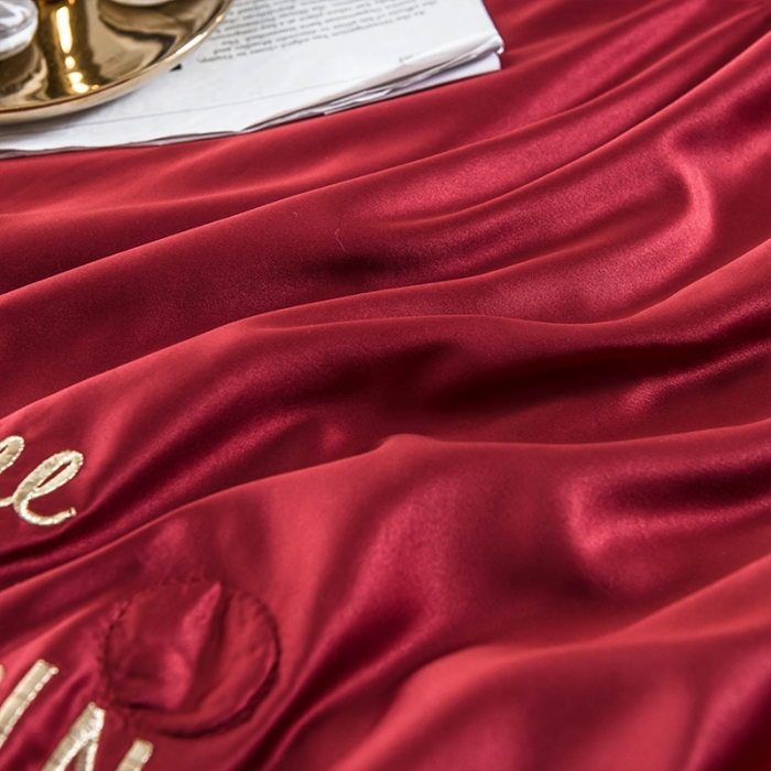 91家纺网 家纺一手货源 找家纺 骏腾 2022新款水洗真丝夏被四件套 简爱-酒红