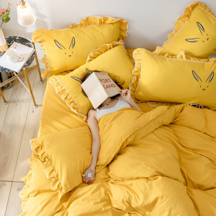 91家纺网 家纺一手货源 找家纺 ab家纺 2020新款兔耳朵绣花水洗棉四件套 杏黄