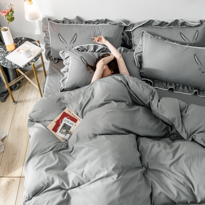 91家纺网 家纺一手货源 找家纺 ab家纺 2020新款兔耳朵绣花水洗棉四件套 中灰