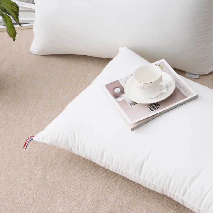 91家纺网 家纺一手货源 找家纺 仁宇枕业 新款枕头全棉酒店羽丝绒枕高中低枕48*74一个