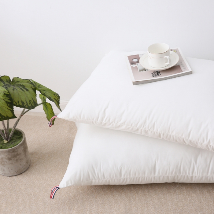 91家纺网 家纺一手货源 找家纺 仁宇枕业 新款枕头全棉酒店羽丝绒枕高中低枕48*74一个