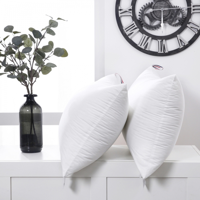 91家纺网 家纺一手货源 找家纺 仁宇枕业 新款枕头全棉酒店羽丝绒枕高中低枕48*74一个