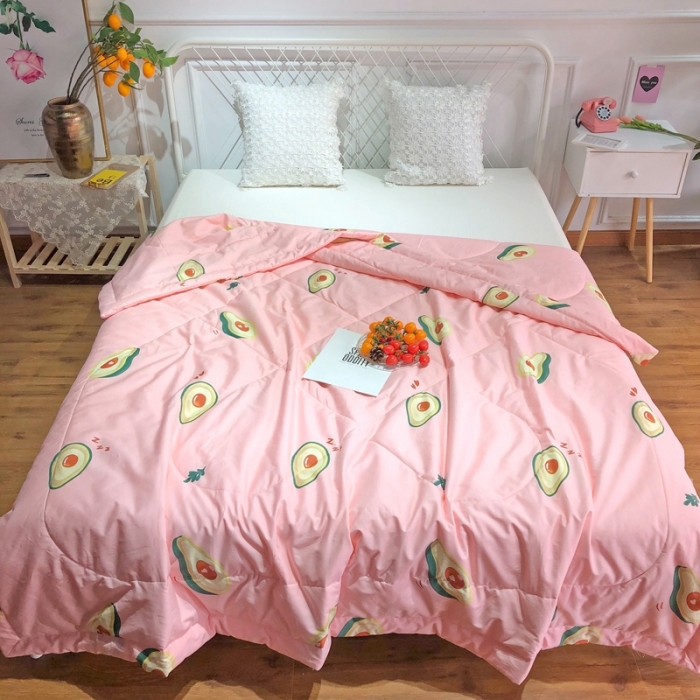 91家纺网 家纺一手货源 找家纺 润缦 2020新款纯棉全棉精梳棉夏被 牛油果粉